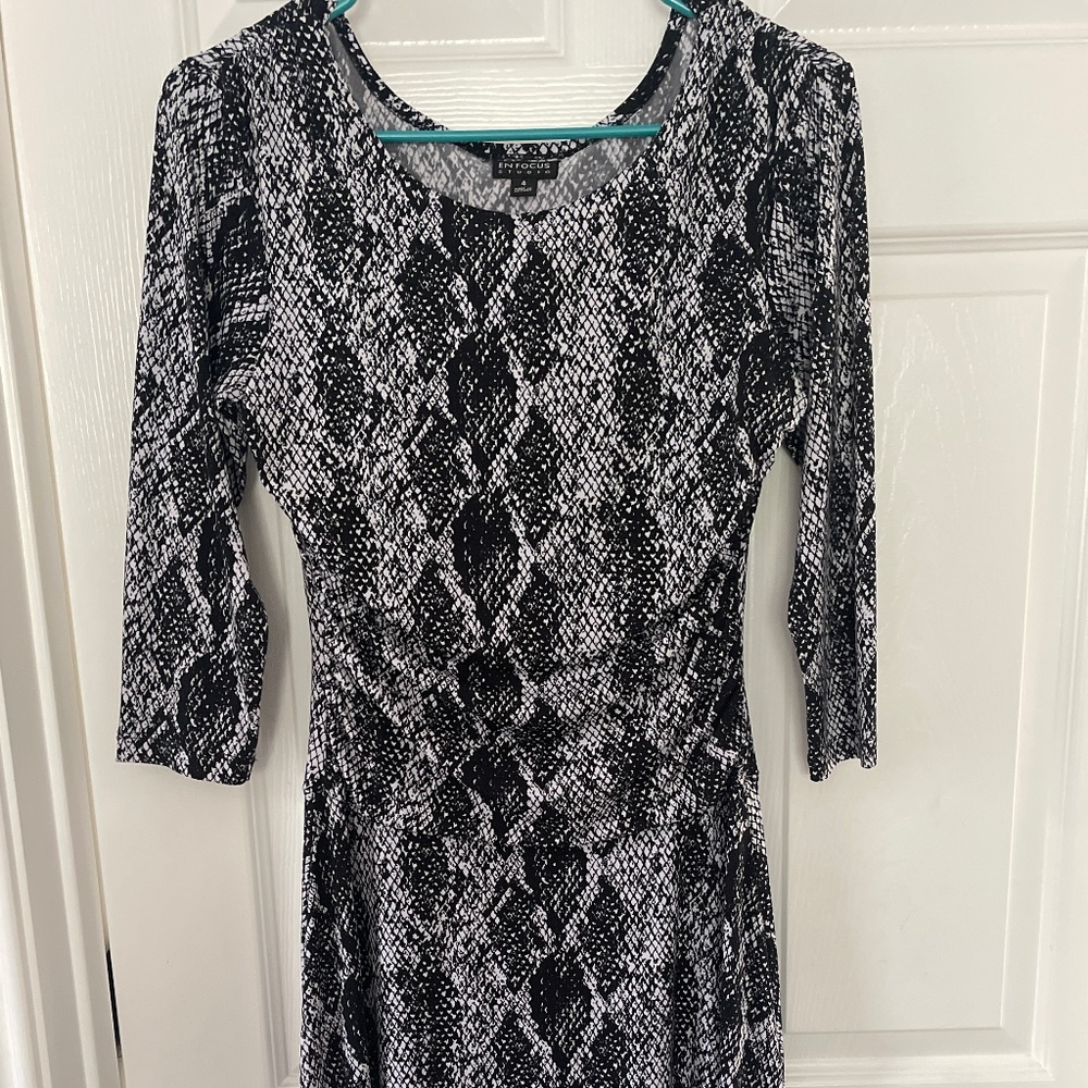 Enfocus women’s dress size 4